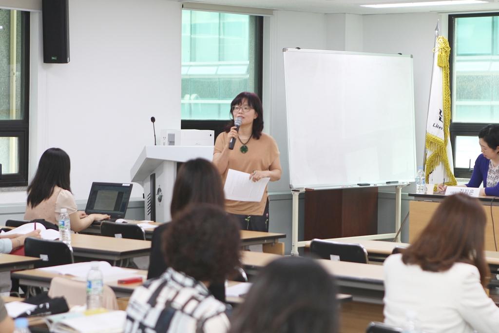 질의응답 및 간담회 시간 (김서정 아동문학가)