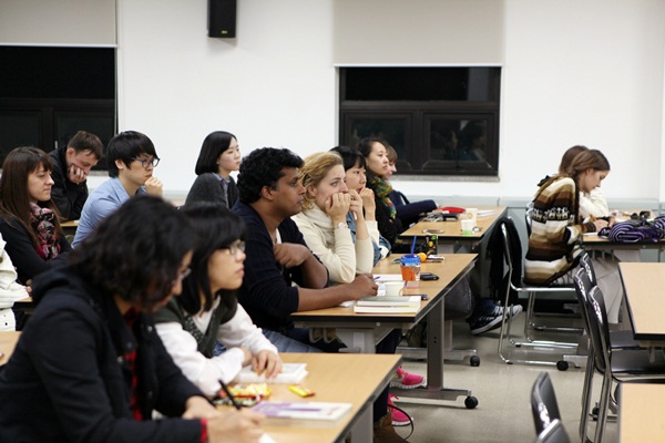 2012 번역아카데미 한강 작가와의 만남